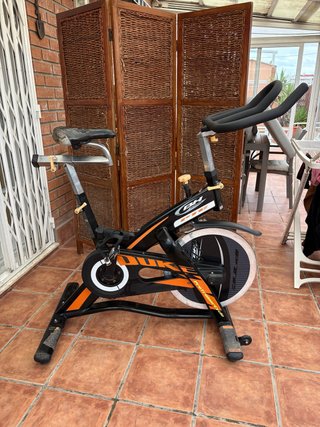 Bicicleta Estática BH Hi Power Duke
