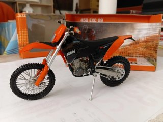 Maqueta Moto KTM 450 EXC 09