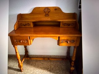 Mesa escritorio antigua de madera