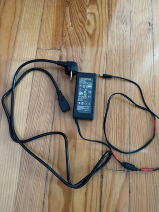 Fuente de Alimentación 12V 8A