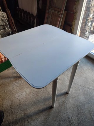 Mesa de cocina plegable blanca
