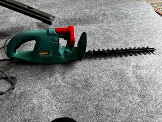 Cortasetos Bosch AHS 3-15