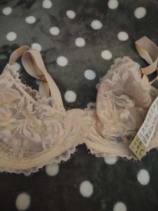 Sujetador de encaje rosa talla 95C
