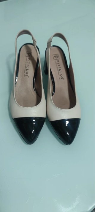 Zapatos Pitillos Beige y Negro Talla 39