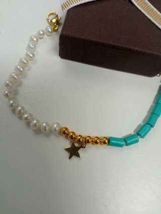 Pulsera de Perlas cultivadas y Turquesas