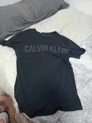 Camiseta Calvin Klein Negra