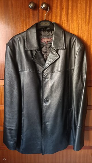 Chaqueta de cuero negra Travertino