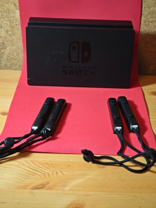 Base de Carga y Correas Nintendo Switch