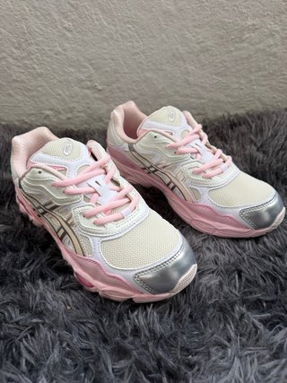 Zapatillas Asics Gel-NYC Rosa