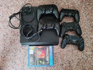PlayStation 4 Slim 1TB Negra