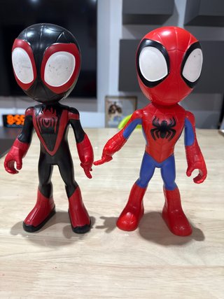2 Muñecos Spiderman