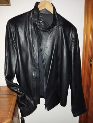 Chaqueta de Piel Negra