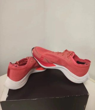 T40 Nike Vaporfly Next% 2 Rojas