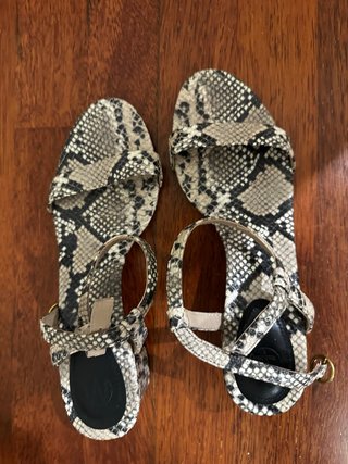 Sandalias de Piel Massimo Dutti