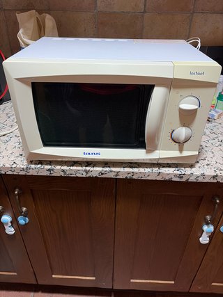 Microondas Taurus Instant