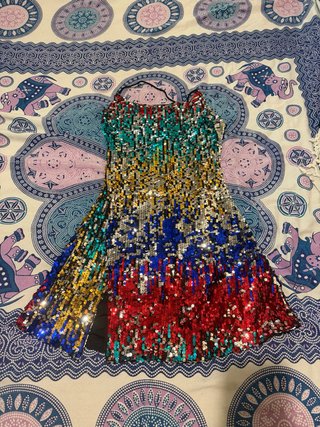 Vestido de fiesta con lentejuelas multicolor