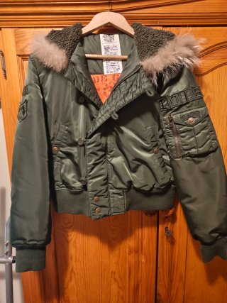 Chaqueta Bomber Verde Oliva