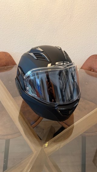 Casco LS2 Valiant II (FF900) Negro con mochila