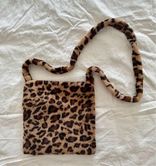 Bolso de Peluche Estampado Leopardo
