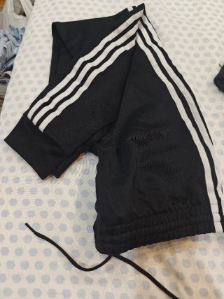 Pantalón adidas Negro