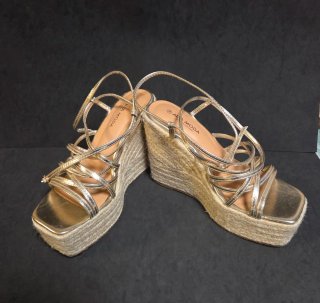 Sandalias de esparto doradas Alta Moda
