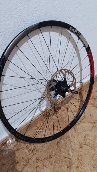 Llanta DT Swiss 26"