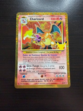 Carta Pokémon Charizard 30 Aniversario