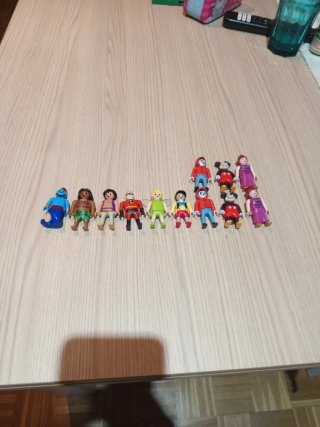 Lote de 12 figuras Playmobil (3€ por muñeco)