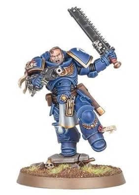 Figura Warhammer 40.000 - Teniente Titus