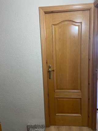 Puerta de Madera de Roble