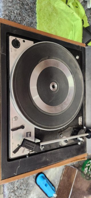 Tocadiscos Dual 1225 para restaurar o para piezas.