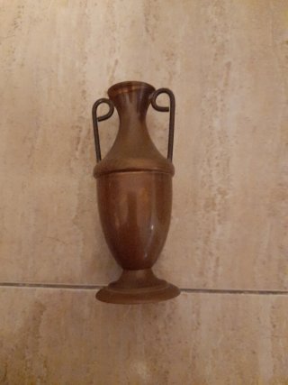 Jarra pequeña de cobre