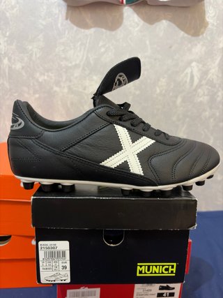 Zapatillas de fútbol Munich negras