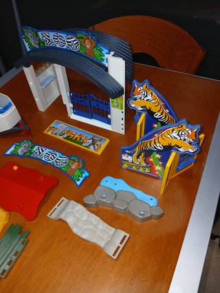 Lote de piezas del zoo de playmobil