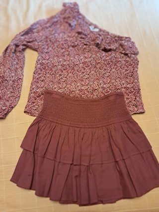 Conjunto Camisa y Falda Brownie
