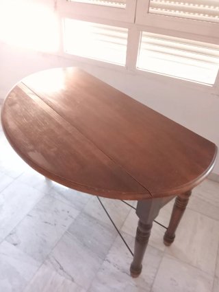 Mesa Ovalada de Madera con 2 Alas Plegables