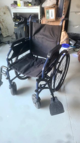 Silla de ruedas plegable