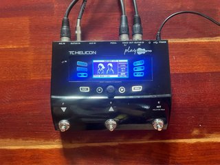 Pedal TC Helicon Play Acoustic