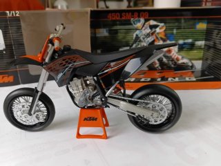 Maqueta Moto KTM 450 SM-R 09 Supermotard