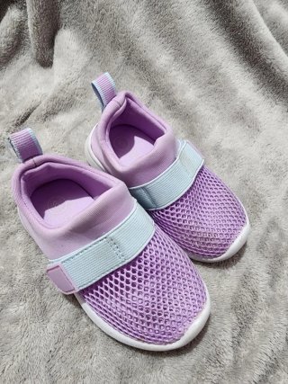 Zapatos de bebé lilas