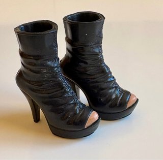 Stivaletti Neri per Bambola Bratz Maci Nadine o Shania