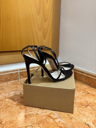 Sandalias de tacón negras