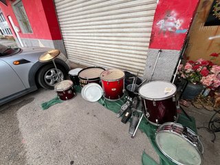 Batería Acústica Completa con Platillo