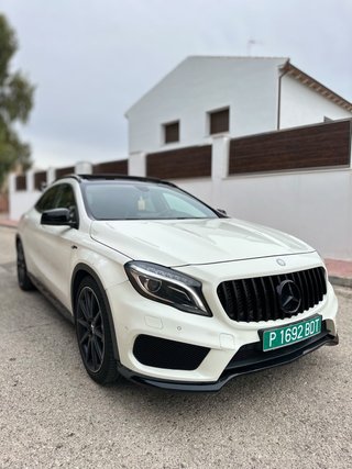Mercedes-Benz GLA 2015
