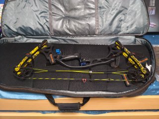 Vendo equipo completo de arquería de poleas en per