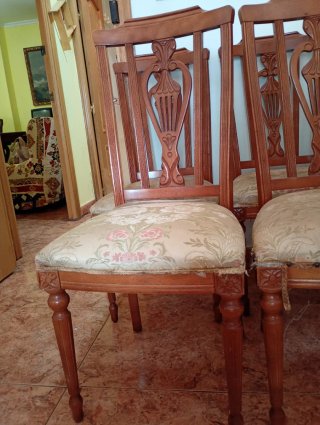 Set de 5 sillas de madera tapizadas