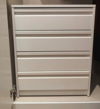 Cajonera de madera blanca
