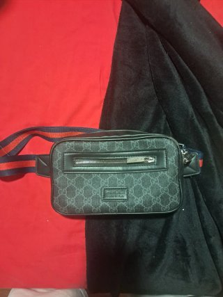 Riñonera Gucci Negra (negociable)