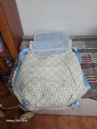 Saco para bebé con estampado floral