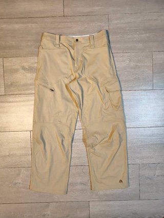 Pantalón Nike ACG Beige T.32